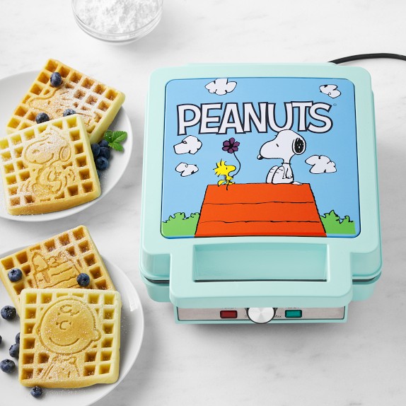 PEANUTS™ Kids Dinnerware + Sweets