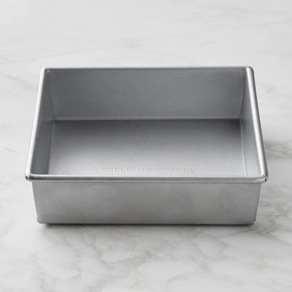 Williams Sonoma Traditionaltouch™ 12 Cup Muffin Pan