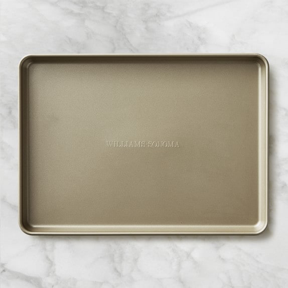 Williams Sonoma Goldtouch® Pro Nonstick Rectangular Cake Pan