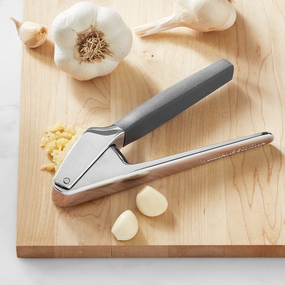OXO Good Grips Garlic Press (11107400) - Cookware & More