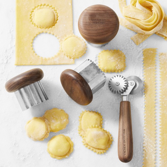 Williams Sonoma Soft Touch Dual Rotary Pastry Cutter