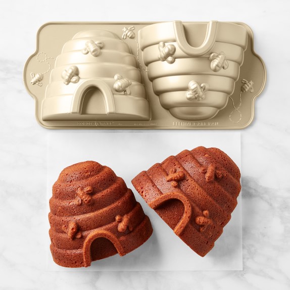 Nordic Ware Honeycomb Loaf Pan — Las Cosas Kitchen Shoppe