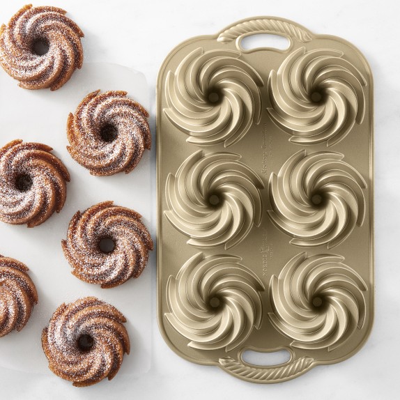 Williams-Sonoma - Fall 2020 - Nordic Ware Cast Aluminum Nonstick Small  Anniversary Bundt(R) Cake Pan, 6-Cup
