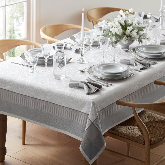 Williams Sonoma 70 x 106 Tablecloth Provence French store Chic